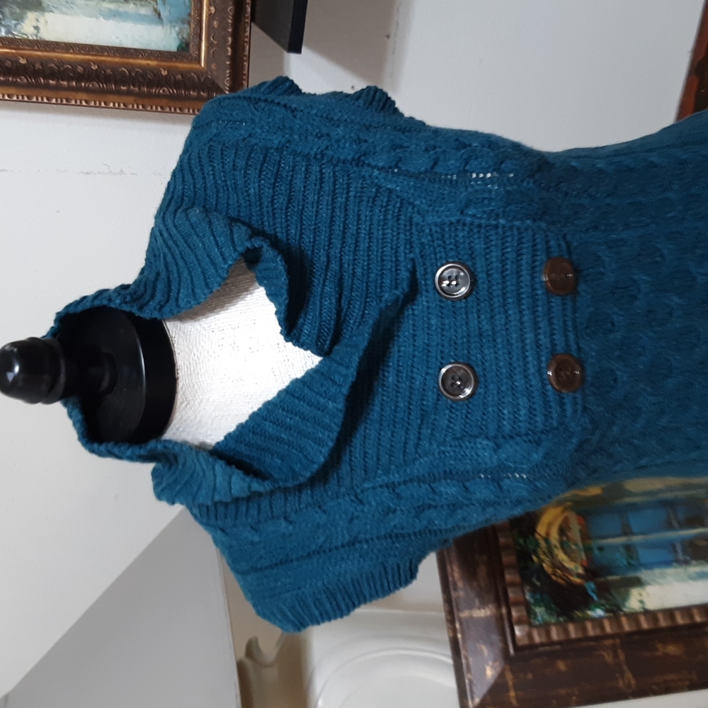 Womens Blue Teal Crochet knit sweater Sz Small Long top Vest Accent Buttons